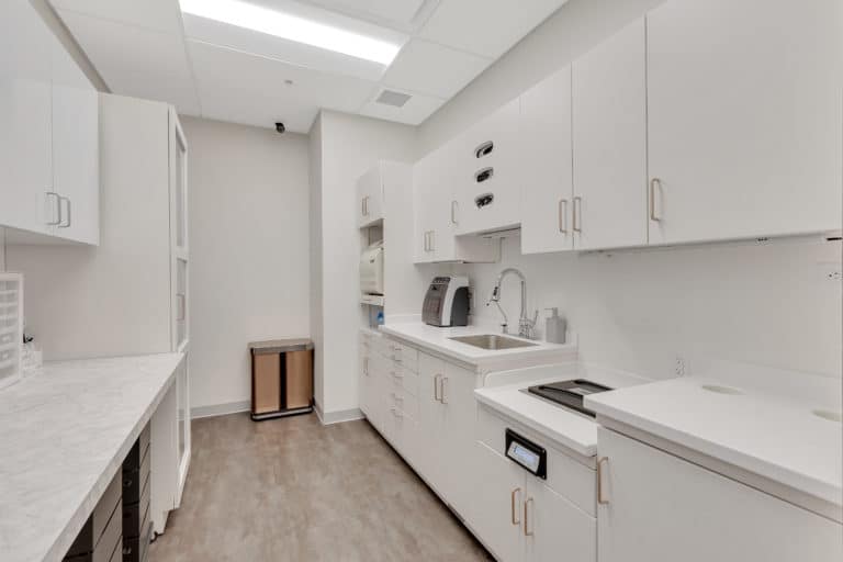 Clear Dental Studio's Clean and Inviting dental practice